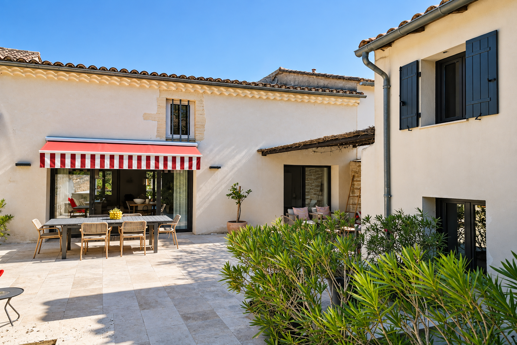 house 10 Rooms for sale on UZES (30700)