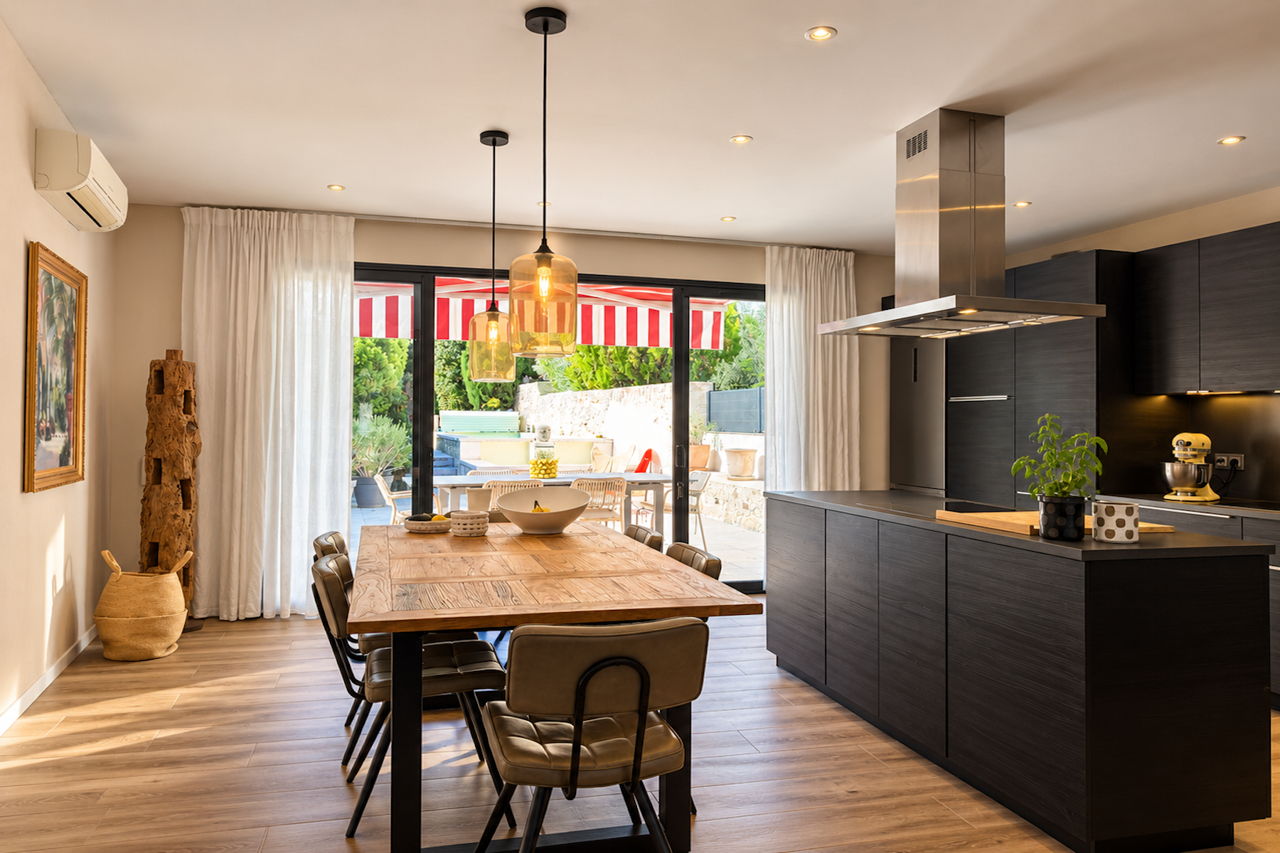 house 10 Rooms for sale on UZES (30700)