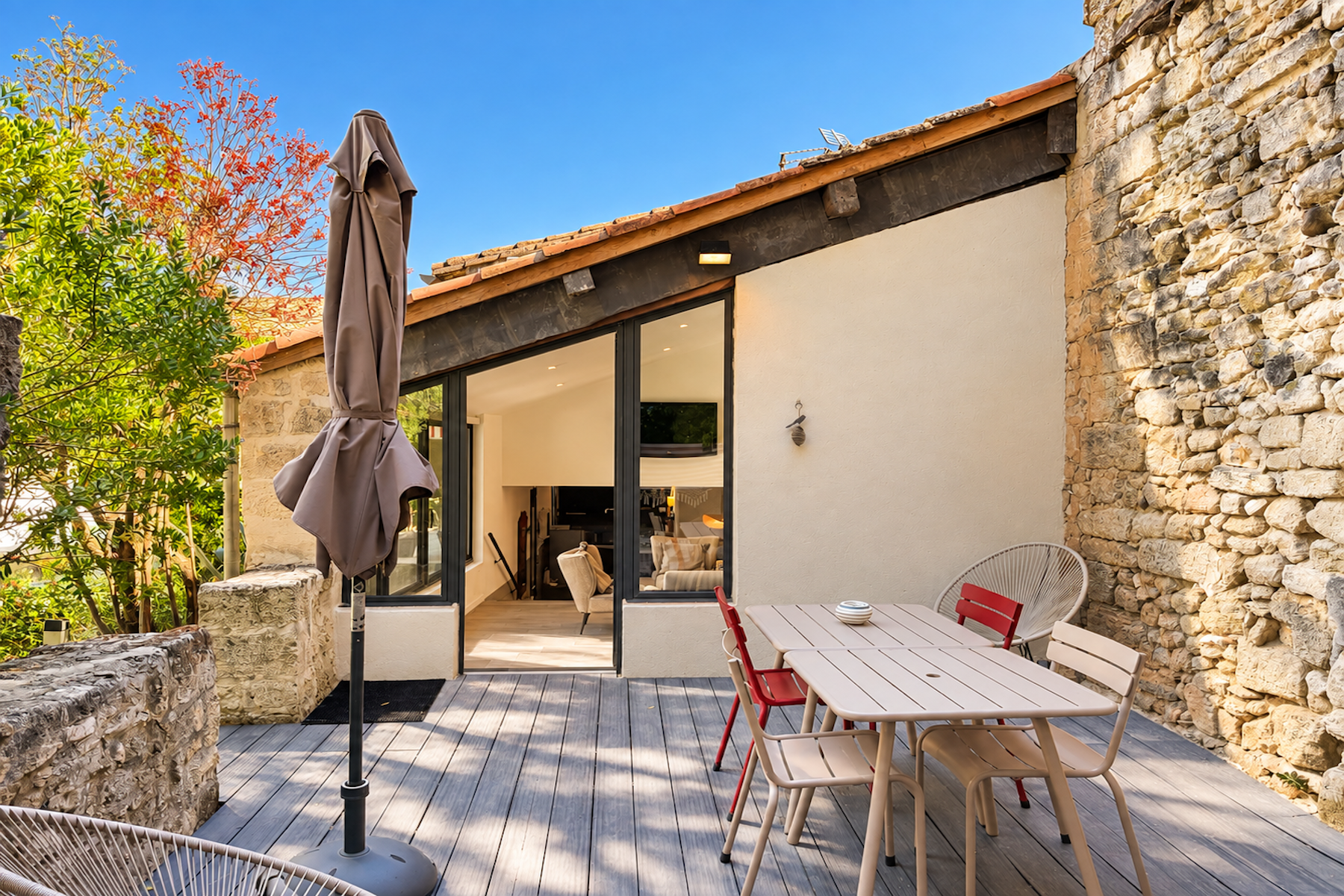 house 10 Rooms for sale on UZES (30700)