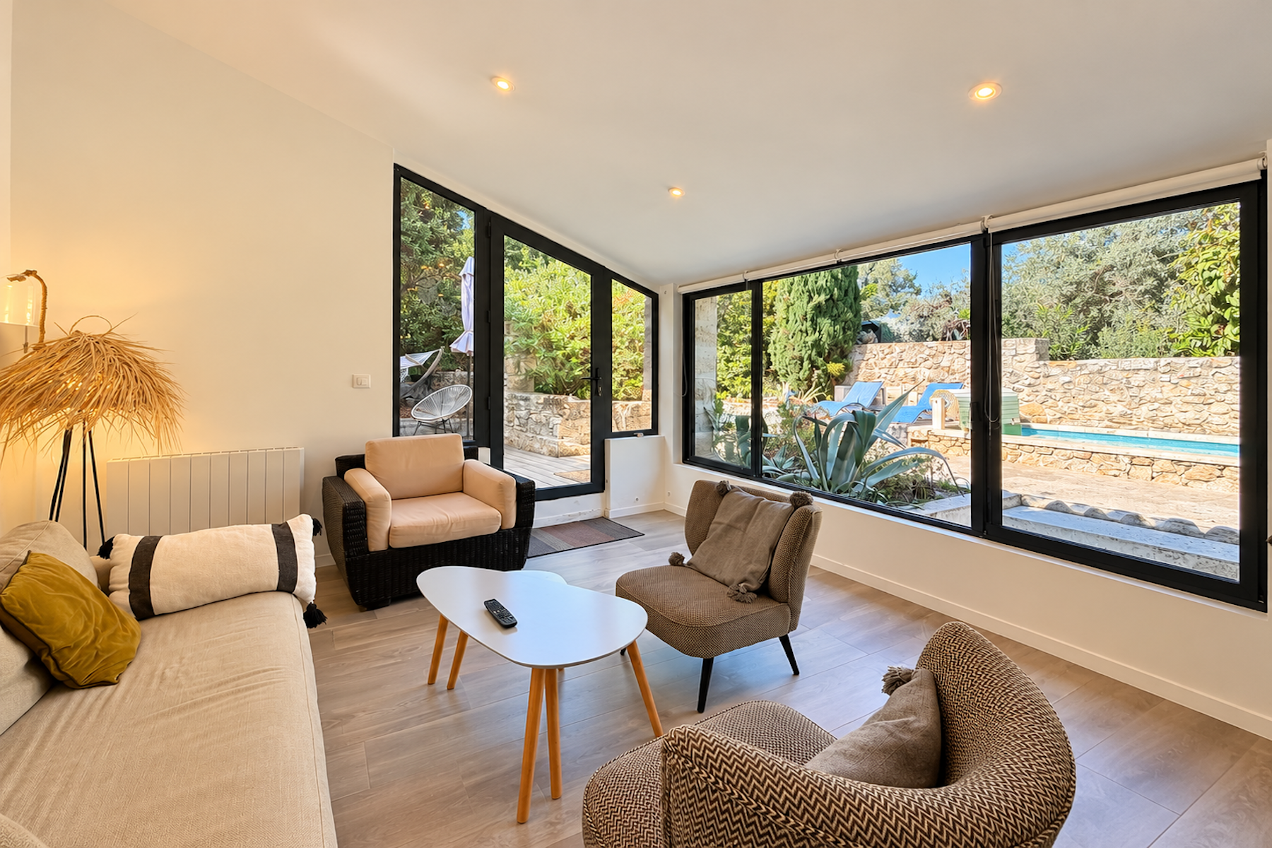 house 10 Rooms for sale on UZES (30700)