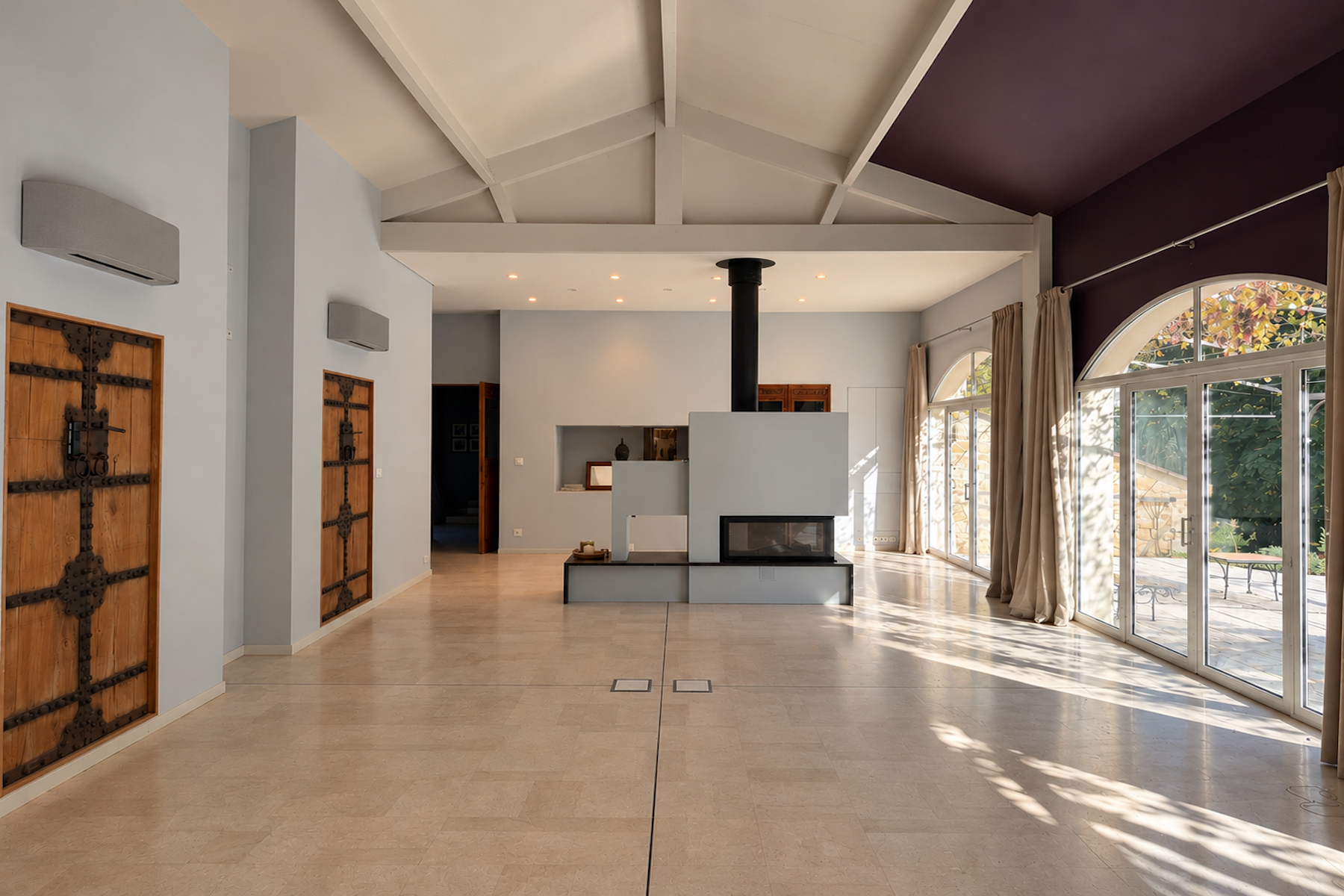 mas 15 Rooms for sale on UZES (30700)