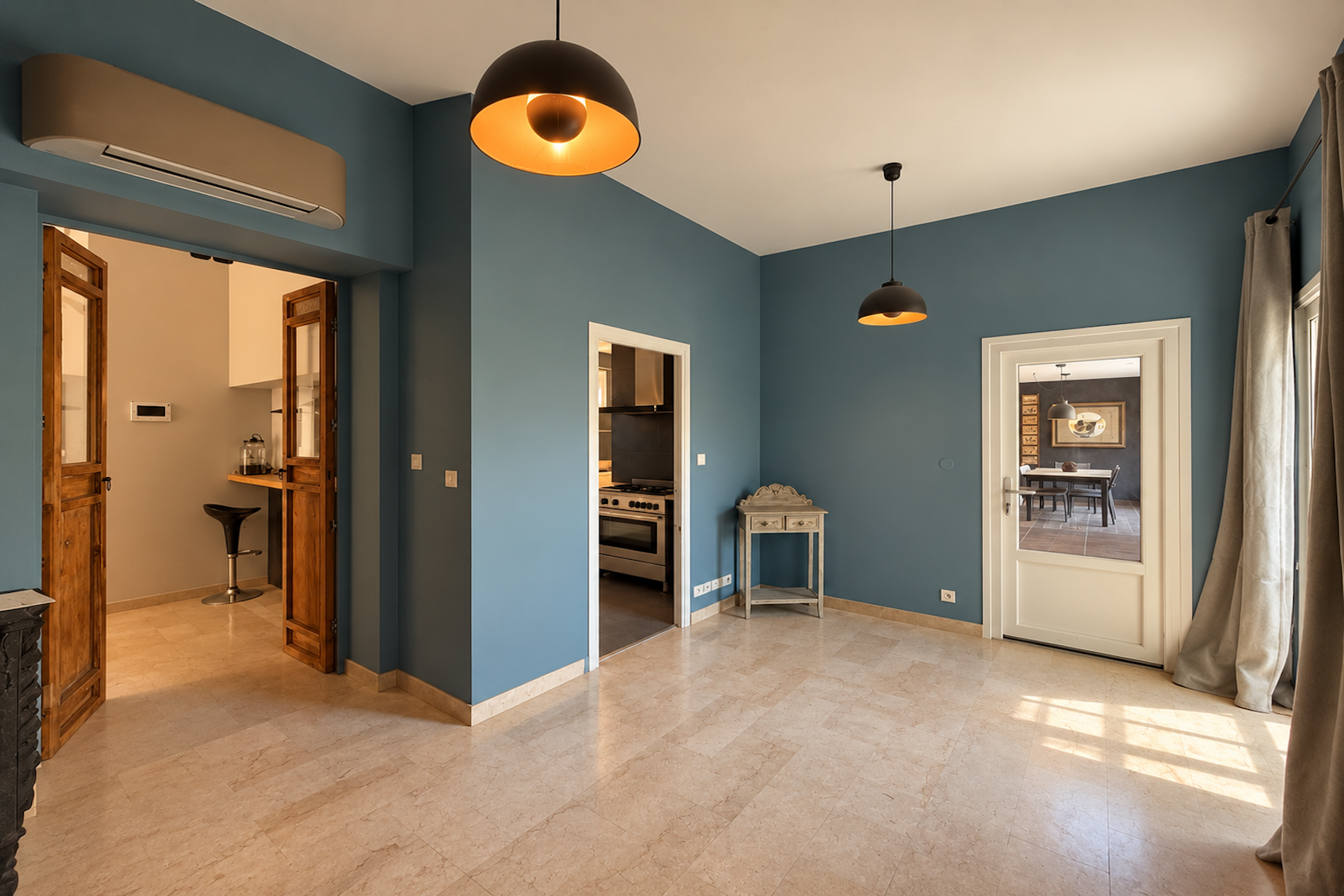 mas 15 Rooms for sale on UZES (30700)
