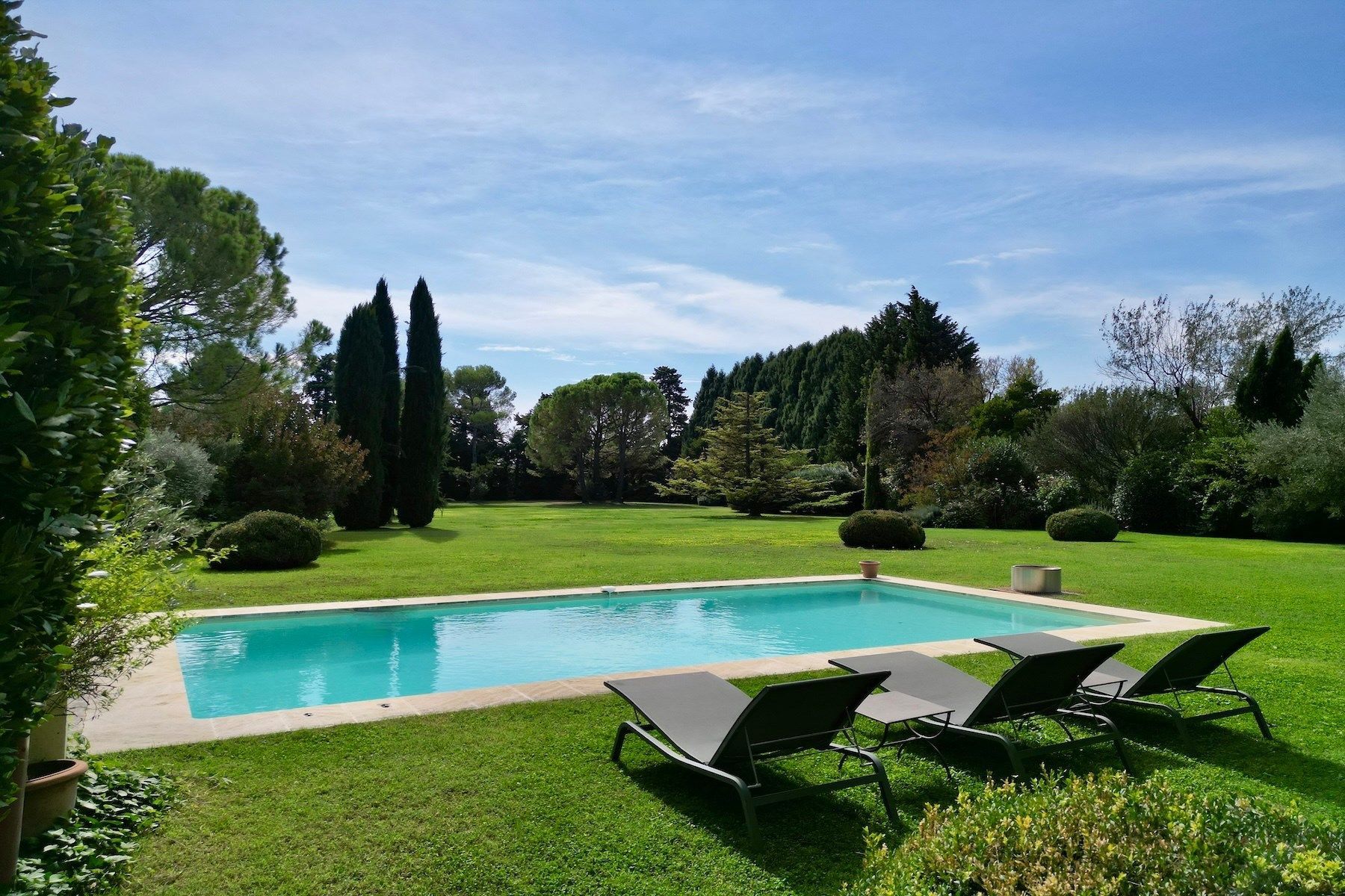 mas 10 Pièces en vente sur ROCHEFORT DU GARD (30650)