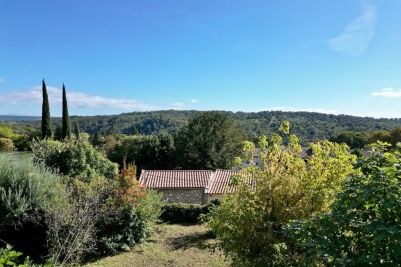 Sale House Uzès 8&nbsp;Rooms 28398&nbsp;m²