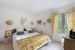 house 8 Rooms for sale on UZES (30700)