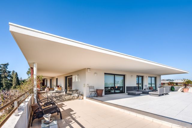 Buy villa in Montpellier
