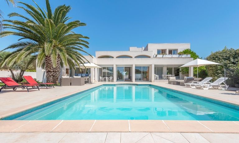 AGDE - VILLA CONTEMPORAINE AVEC PISCINE