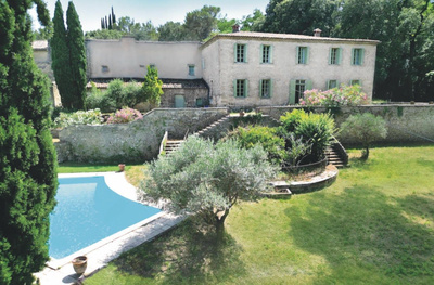 Immobilier de luxe Uzès : quelles sont les propriétés les plus recherchées ?