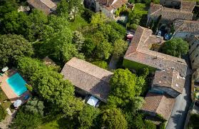 Agence immobilière de luxe Aubussargues